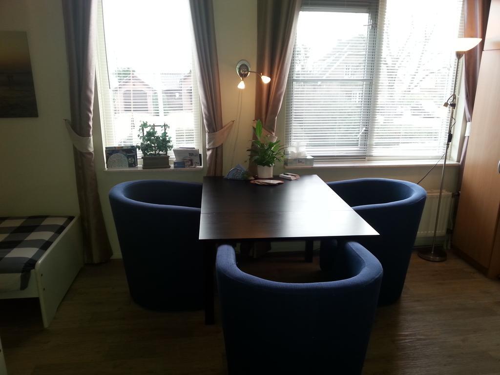 B&B Fam. Elzinga Nieuwkoop Esterno foto